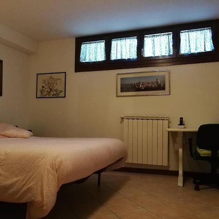 Casa Di Amici Bed and Breakfast Campagnano Di Roma Exteriör bild